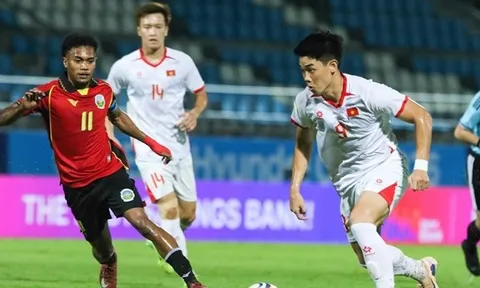 Đình Bắc mang đến lời giải tấn công cho HLV Kim Sang Sik