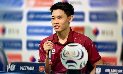 Đình Bắc hụt ngôi đầu Vua phá lưới vì luật cũ AFF Cup