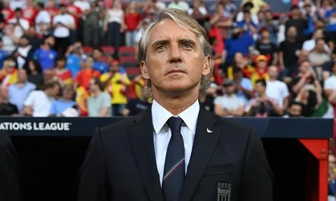 Roberto Mancini chính thức tái xuất dẫn dắt đội tuyển Ý