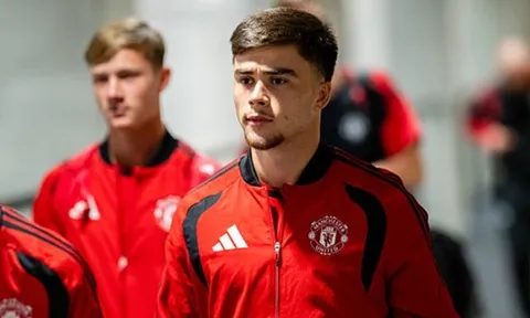 Harry Amass và bi kịch của viên ngọc thô tại Man Utd