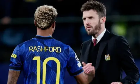 Michael Carrick là chiếc phao cứu sinh cho sự nghiệp Rashford