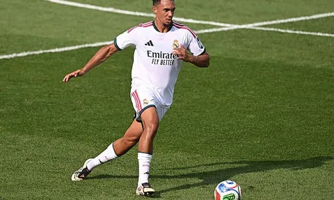 Alexander-Arnold nhận cảnh báo về yêu cầu của Mourinho ở Real