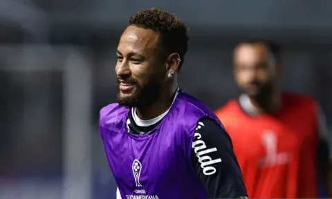 Neymar lên tiếng về tin đồn bắt nạt đồng đội tại Santos