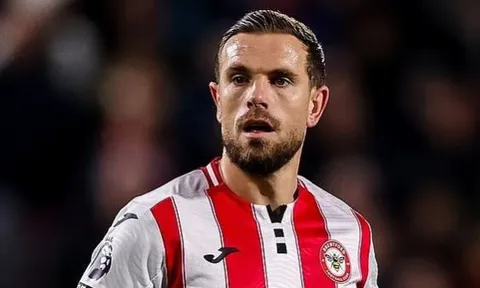 Hủy hợp đồng với Brentford, Jordan Henderson ở rất gần Chelsea