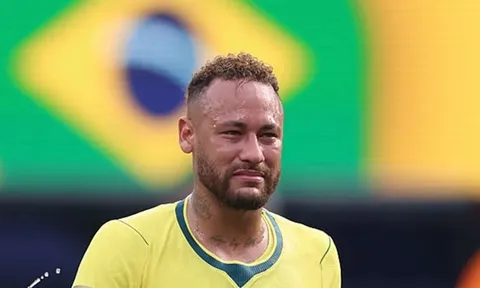 Neymar chính thức giã từ tuyển Brazil sau 16 năm cống hiến