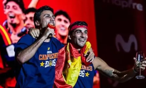 Dàn sao Tây Ban Nha khuyên Rodri nên cẩn trọng với Real Madrid