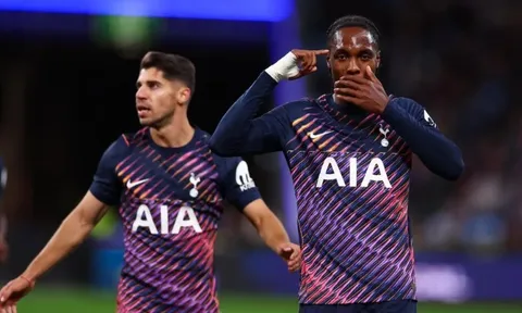 Mathys Tel ghi bàn, Tottenham vượt qua Sydney FC sau loạt luân lưu