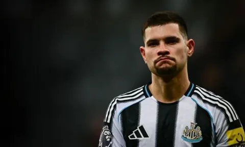 Newcastle phủ nhận đàm phán bán Guimaraes cho Arsenal