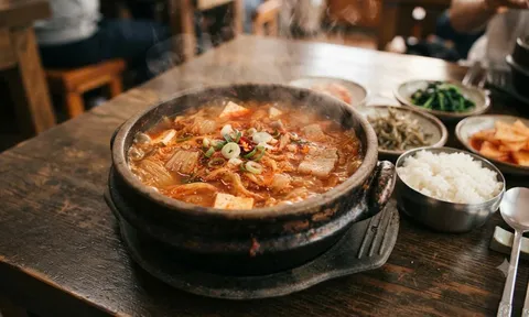 Cách nấu canh kim chi ngon chuẩn vị Hàn Quốc
