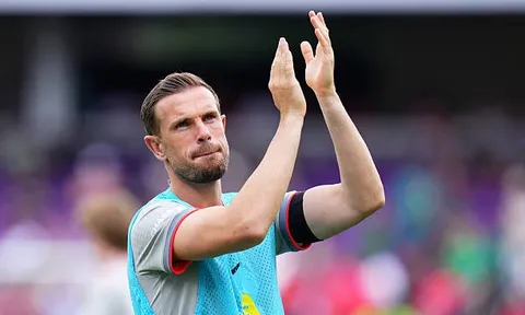 CĐV Chelsea chia rẽ vì thương vụ Jordan Henderson