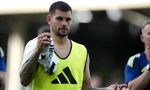 Ván cờ cân não của Arsenal trong thương vụ Guimaraes