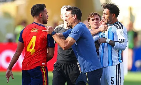 FIFA điều tra Paredes và Molina sau vụ ẩu đả ở World Cup