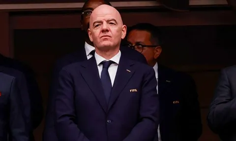 Kế hoạch bán World Cup trị giá 7,5 tỷ bảng của FIFA gây nội chiến