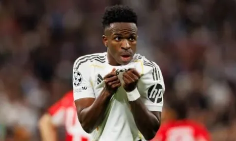 Arsenal 'giơ cờ trắng' vụ Vinicius Junior của Real