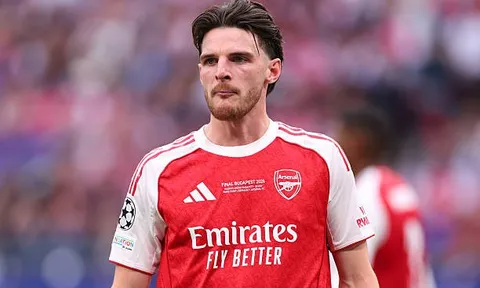 Declan Rice nén đau hội quân sớm cùng Arsenal