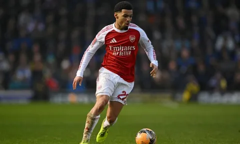 Milan đánh tiếng với Arsenal về vụ Nwaneri