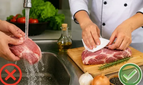 Vì sao nhiều đầu bếp nhà hàng không rửa thịt như cách chúng ta hay làm? Bí mật ở đây
