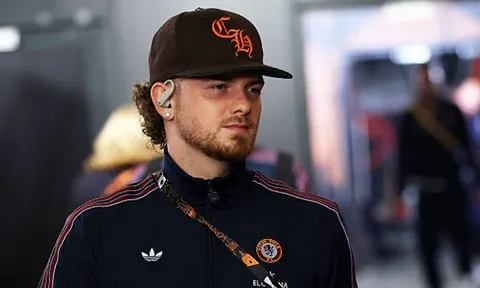 Harvey Elliott trải lòng về khoảng thời gian bị Villa gạch tên