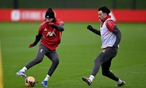 Curtis Jones và Szoboszlai tranh cãi gay gắt sau trận giao hữu của Liverpool