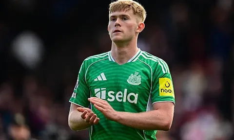 Lewis Hall có xứng đáng để Manchester United bạo chi?