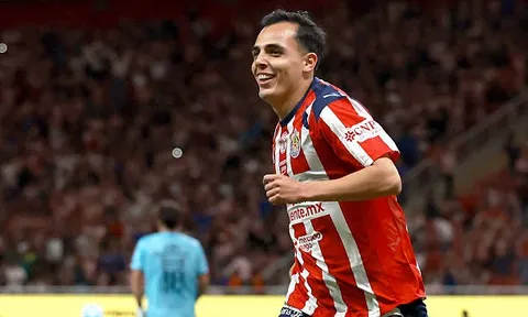 Arsenal và Tottenham cùng theo đuổi sao trẻ Hugo Camberos
