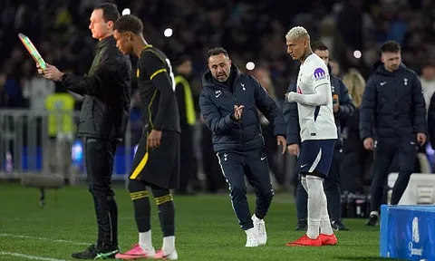 Chelsea 1-2 Tottenham: Richarlison ấn định chiến thắng