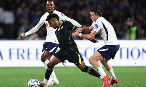 4 lý do khiến Chelsea ngậm đắng trước 10 người Spurs