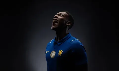 Chelsea chính thức công bố tân binh Danny Welbeck