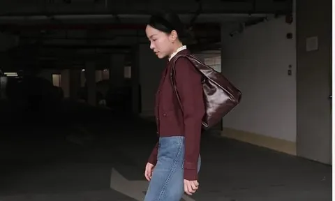 Sắc đỏ burgundy lên ngôi: 4 cách phối đồ giúp nàng nổi bật và sang trọng trong mùa lạnh