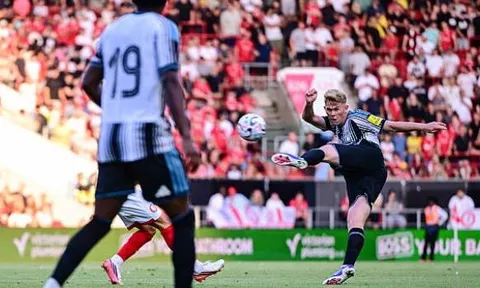 Lewis Hall khao khát gia nhập Man Utd