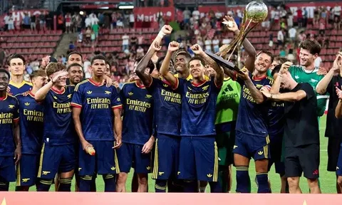 Màn ra mắt đầy triển vọng của Christos Tzolis cho Arsenal