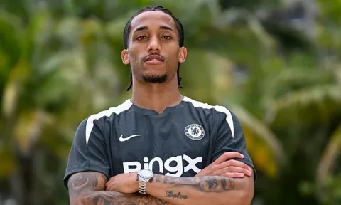 Chelsea tăng gấp đôi lương giữ chân Joao Pedro