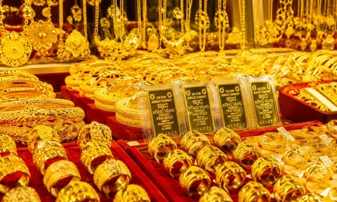 Bảng giá vàng 9999 24K 18K SJC DOJI PNJ hôm nay 3/8/2026