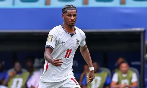 Tin đồn chuyển nhượng sáng 4/8: Fenerbahce có thể phá kỷ lục vì Rashford; Leipzig ra giá bán Diomande cho Real
