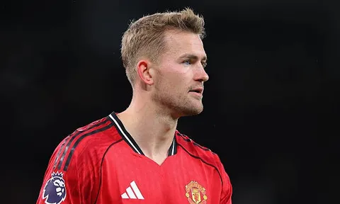 De Ligt lỡ hẹn ngày ra quân của MU dù hồi phục tốt