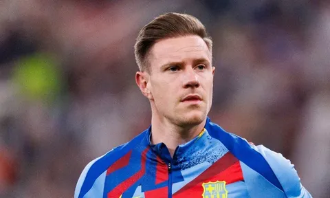 CHÍNH THỨC! Ajax chiêu mộ Ter Stegen từ Barcelona