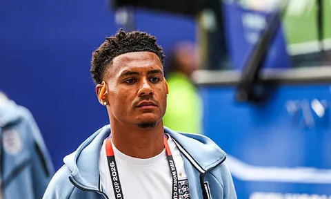 MU không có ý định hỏi mua Ollie Watkins