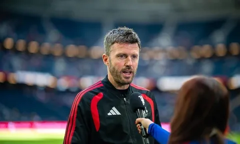 9 cầu thủ Man Utd có thể rời Old Trafford hè này