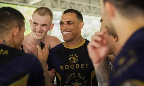 Charles Oliveira: Ian Machado Garry nắm giữ 'chìa khóa' để giải mã Islam Makhachev tại UFC 330