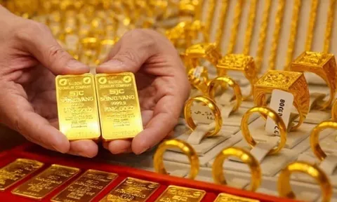 Giá vàng hôm nay 4/8: Đảo chiều giảm mạnh, SJC và vàng nhẫn "bốc hơi" nửa triệu đồng