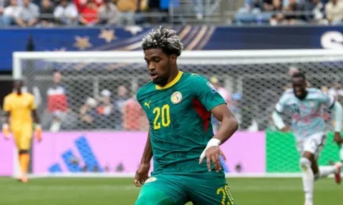 Liverpool đàm phán chiêu mộ Ibrahim Mbaye từ PSG