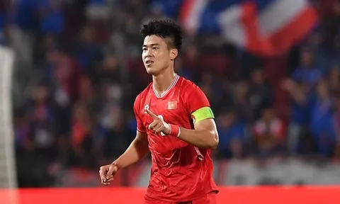 Duy Mạnh khen Hai Long, đáp trả Justin Hubner sau trận thắng của Việt Nam