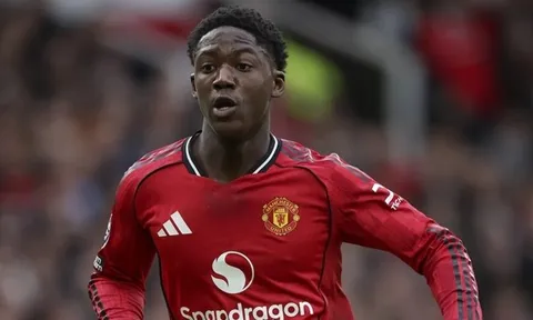 Bài toán nhân sự của Carrick khi ba trụ cột Man Utd tái xuất