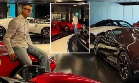 Ronaldo khoe dàn siêu xe 22 triệu bảng trước lễ cưới