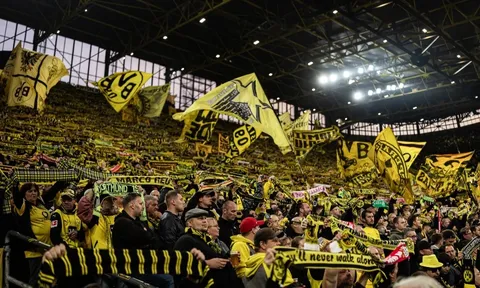 Phân biệt văn hóa cổ vũ Ultras nhiệt thành và Hooligan bạo lực