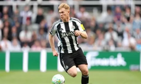 MU nhắm sao Fulham phòng trường hợp hụt Lewis Hall