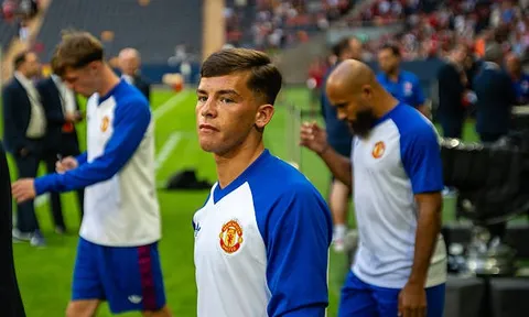 Man Utd và bài toán khó mang tên Shea Lacey