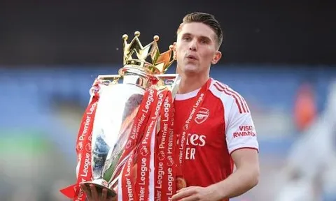 Nổ bom tấn Guimaraes, Arsenal vẫn được khuyên săn tiền đạo