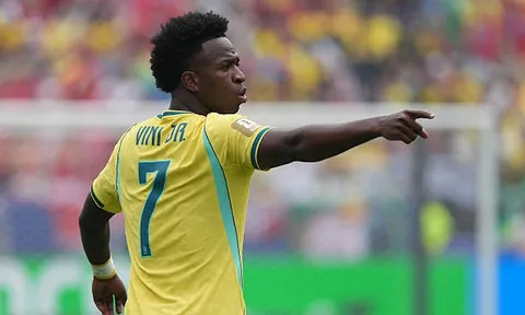 CĐV Arsenal hồi hộp trước động thái mới của Vinicius