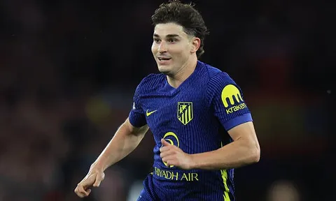 Barcelona dễ nếm trái đắng vì quá ám ảnh Julian Alvarez